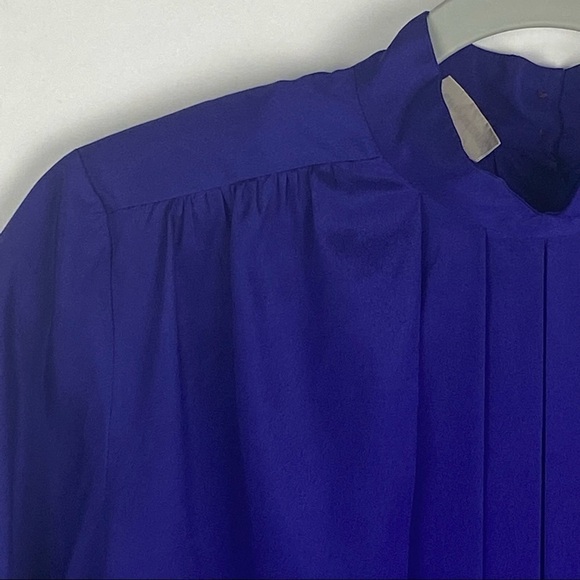 Liz Claiborne Vintage Pleated Front Button Down Back Blouse Women's 8 Purple - Picture 8 of 12